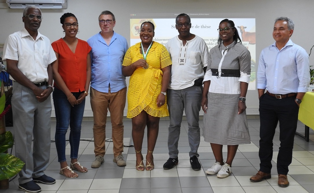 M L Rose Nagau avec le jury de thèse 01 07 2024.jpg