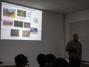 1a Visite des &eacute;l&egrave;ves de Terminale Jardin d'essai Duclos Petit-Bourg 21 01 2026 MJM ASSET (1).jpg